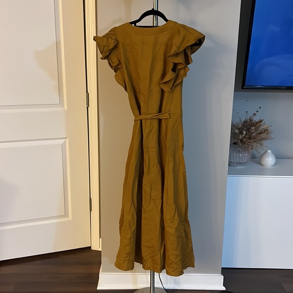 Madewell Linen-Blend Ruffle-Sleeve Wrap Midi Dress - Picture 6 of 7